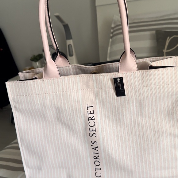 Victoria's Secret Handbags - Medium Tote bag Victoria’s  Secret